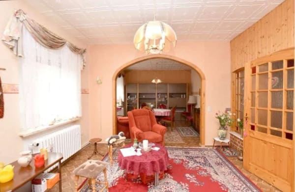 Immobilie in Halberstadt - Großes, charmantes Backsteinhaus - eine ehemalige Schule - als Ein- oder Zweifamilienhaus nutzbar. - Bild 3
