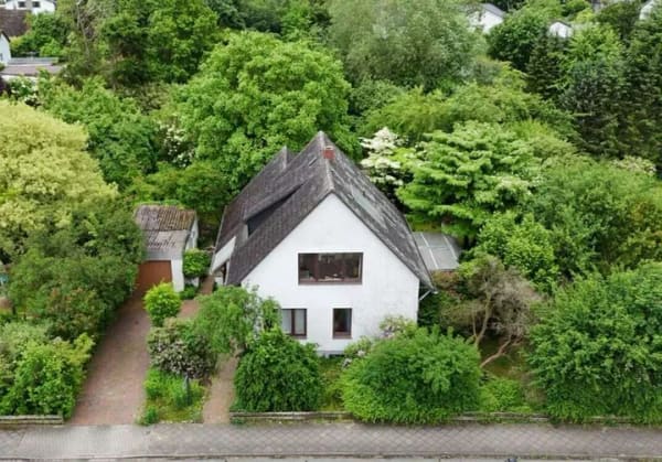 Immobilie in Tostedt - Großzügiges EFH in Tostedt - Bieterverfahren (Mindestgebot 320.000 €) und zusätzlicher Bebaubarkeit - Bild 0