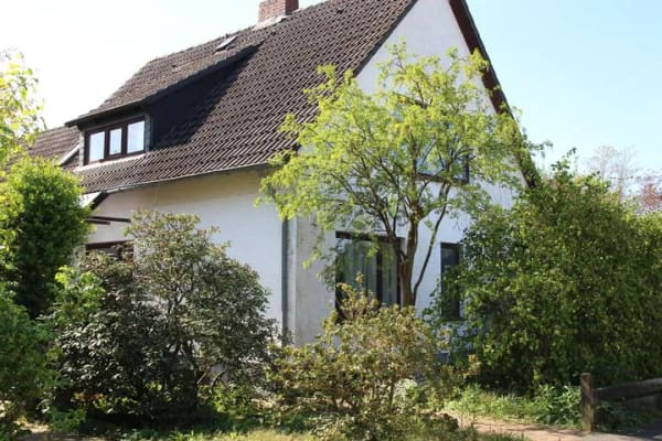 Immobilie in Tostedt - Großzügiges EFH in Tostedt - Bieterverfahren (Mindestgebot 320.000 €) und zusätzlicher Bebaubarkeit - Bild 1