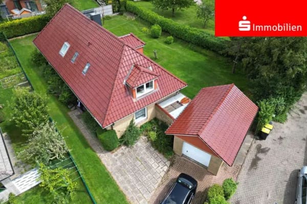 Immobilie in Kronprinzenkoog - Massivhaus mit jungem Dach in begehrter Lage - Bild 0