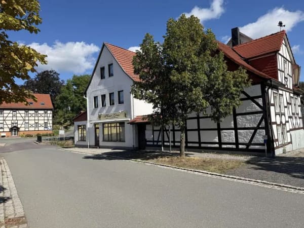 Immobilie in Tambach-Dietharz - Ein Anwesen, zwei Häuser mit Geschichte und Potenzial in Tambach-Dietharz - Bild 4
