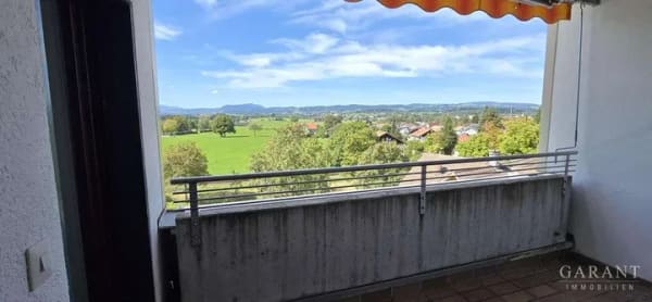 Immobilie in Durach - Modernisierte 2 Zimmer-Eigentums-Wohnung mit Bergblick und Süd/West-Balkon in Durach - Bild 0