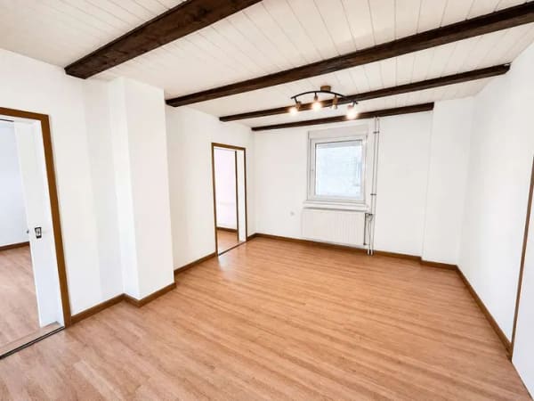 Immobilie in Lauterbach - Reihenendhaus mit 135 m² Wohnfläche, Innenhof & viel Potenzial in Lauterbach! - Bild 1