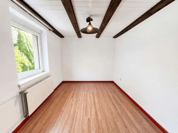 Immobilie in Lauterbach - Reihenendhaus mit 135 m² Wohnfläche, Innenhof & viel Potenzial in Lauterbach! - Bild 2