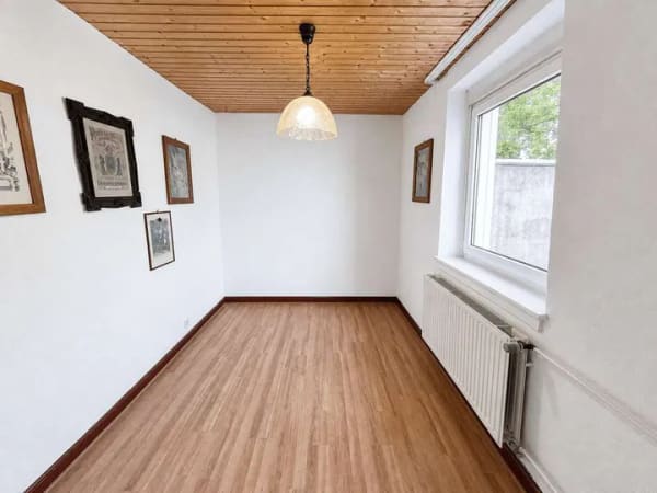 Immobilie in Lauterbach - Reihenendhaus mit 135 m² Wohnfläche, Innenhof & viel Potenzial in Lauterbach! - Bild 3