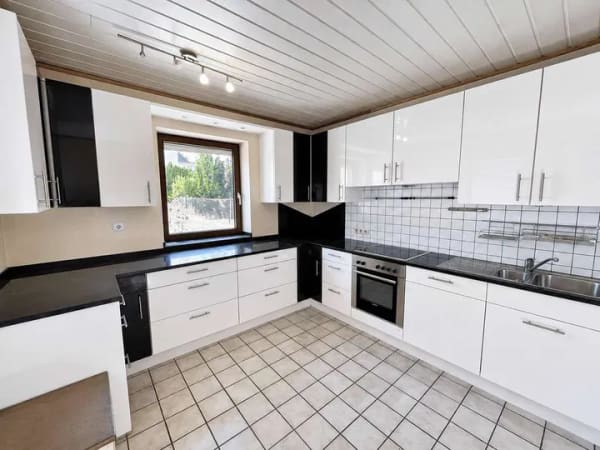 Immobilie in Lauterbach - Reihenendhaus mit 135 m² Wohnfläche, Innenhof & viel Potenzial in Lauterbach! - Bild 4