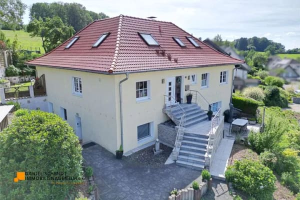 Immobilie in Wipperfürth - Zweifach vermietet, einfach interessant: Einfamilienhaus mit Einliegerwohnung in Wipperfürth-Ohl - Bild 2
