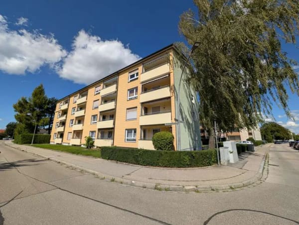 Immobilie in Erding - "ERBBAURECHT - RENOVIERTE WOHNUNG MIT ATTRAKTIVEM WOHNKOMFORT" - Bild 0