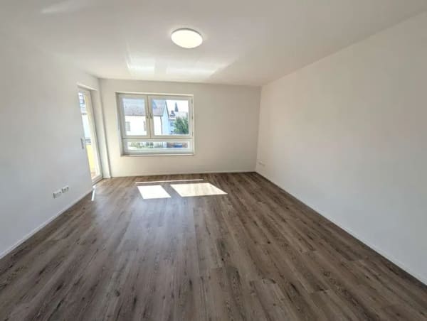 Immobilie in Erding - "ERBBAURECHT - RENOVIERTE WOHNUNG MIT ATTRAKTIVEM WOHNKOMFORT" - Bild 3