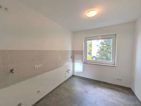 Immobilie in Erding - "ERBBAURECHT - RENOVIERTE WOHNUNG MIT ATTRAKTIVEM WOHNKOMFORT" - Bild 4