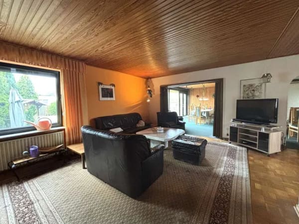 Immobilie in Vechelde - Mit barrierefreiem Duschbad, hübschen Garten, Partykeller, Sauna, Garage, Glasfaser .... - Bild 4