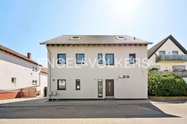 Immobilie in Dudenhofen - Freistehendes Familiendomizil auf traumhaftem Grundstück in Dudenhofen! - Bild 0