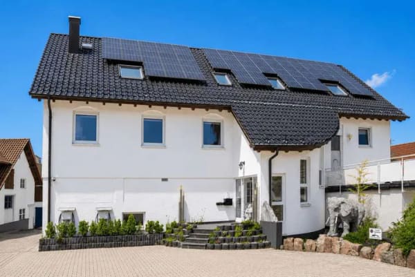 Immobilie in Loffenau - Wohn- und Geschäftshaus mit vielen Möglichkeiten - Bild 1