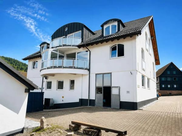 Immobilie in Loffenau - Wohn- und Geschäftshaus mit vielen Möglichkeiten - Bild 2