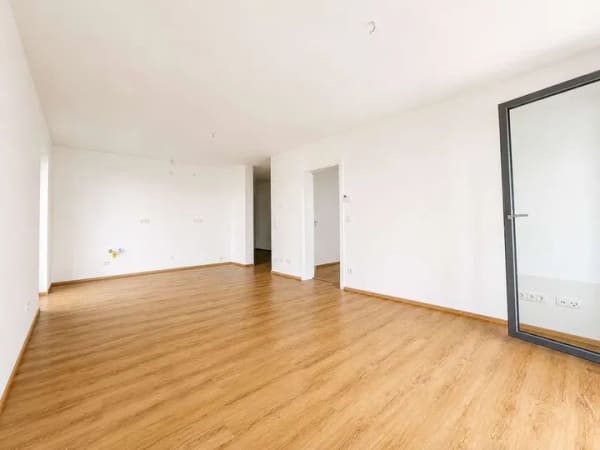 Immobilie in Ergoldsbach - KfW40+ - "Freie 2-Zimmer-Wohnung mit sonnigem Balkon in ruhiger Siedlungslage" - Bild 3