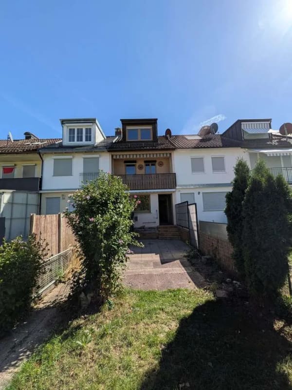 Immobilie in Kirchheim unter Teck - Renovierungsbedürftiges Reihenmittelhaus in ruhiger Lage - Provisionsfrei! - Bild 2