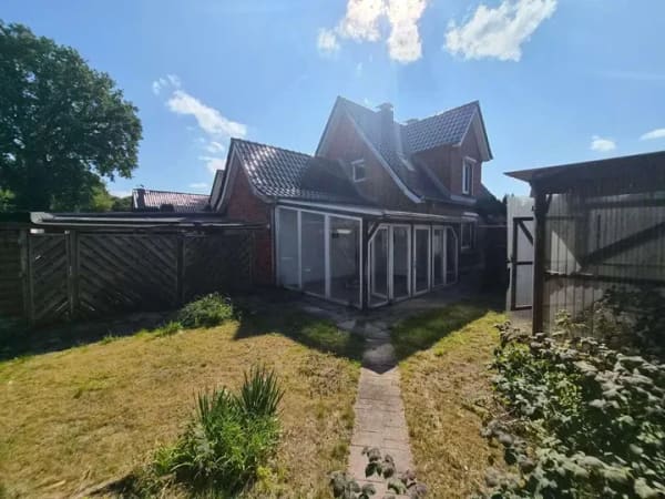 Immobilie in Ratekau - Freistehendes Einfamilienhaus mit großzügigem Grundstück und viel Gestaltungspotenzial in Pansdorf - Bild 1