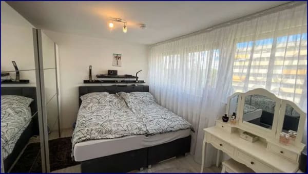 Immobilie in Unterschleißheim - Schöne drei Zimmer Wohnung mit Balkon  und Aufzug im Erbbaurecht - ab 1.11.2026 frei verfügbar - Bild 3