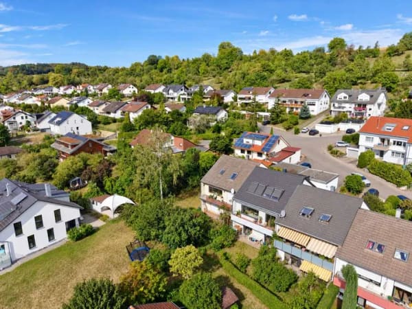 Immobilie in Neckartailfingen - Reiheneckhaus mit Weitblick in ruhiger, familienfreundlicher Lage von Neckartailfingen - Bild 1