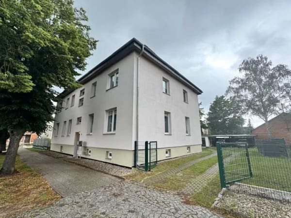 Immobilie in Ludwigslust - Mehrfamilienhaus mit 4 Wohneinheiten und eigenem Pool - Bild 1