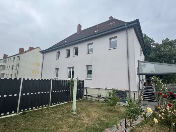Immobilie in Ludwigslust - Mehrfamilienhaus mit 4 Wohneinheiten und eigenem Pool - Bild 2