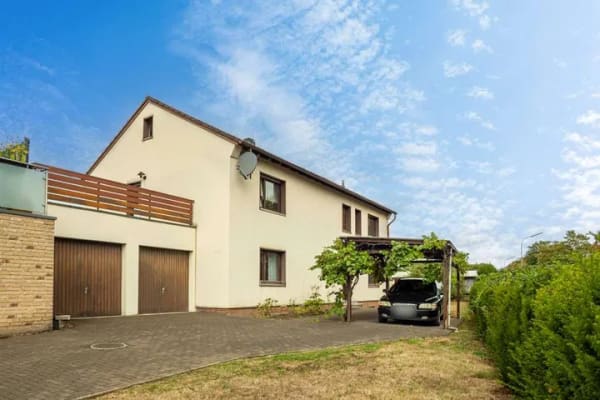 Immobilie in Leichlingen - Zwei Welten, ein Zuhause: Wohnhaus mit Gewerbeoption in Leichlingen - Bild 0
