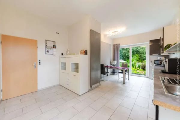 Immobilie in Bedburg-Hau - Viel Raum für individuelle Lebensentwürfe – Zweifamilienhaus mit großem Grundstück in Bedburg-Hau - Bild 2