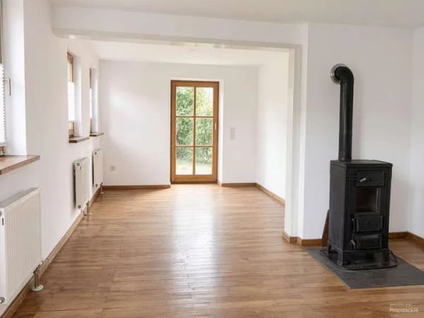 Immobilie in Sonnenbühl - Ein Haus mit Geschichte.                  Platz für Ihr nächstes Kapitel. - Bild 0