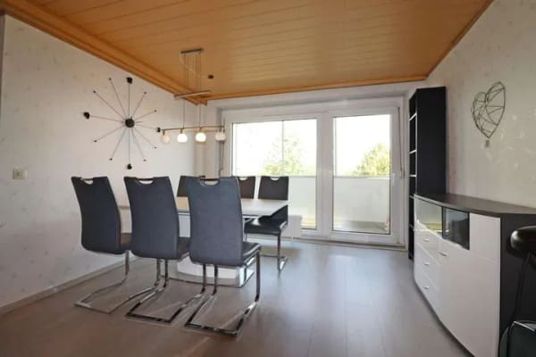 Immobilie in Biebesheim - Gepflegte 3-ZKB-Eigentumswohnung mit Balkon und Stellplatz in Biebesheim am Rhein - Bild 2