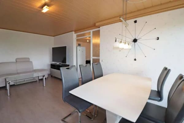Immobilie in Biebesheim - Gepflegte 3-ZKB-Eigentumswohnung mit Balkon und Stellplatz in Biebesheim am Rhein - Bild 3