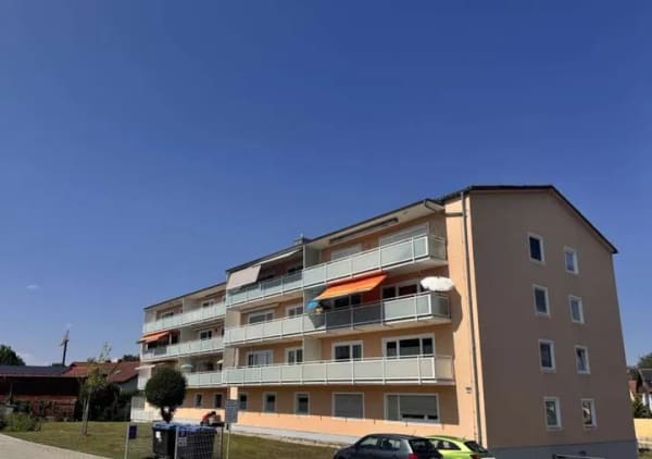 Immobilie in Weilheim in Oberbayern - Helle 2-Zimmer-Wohnung mit Südbalkon und Garage im Westen von Weilheim - Bild 0