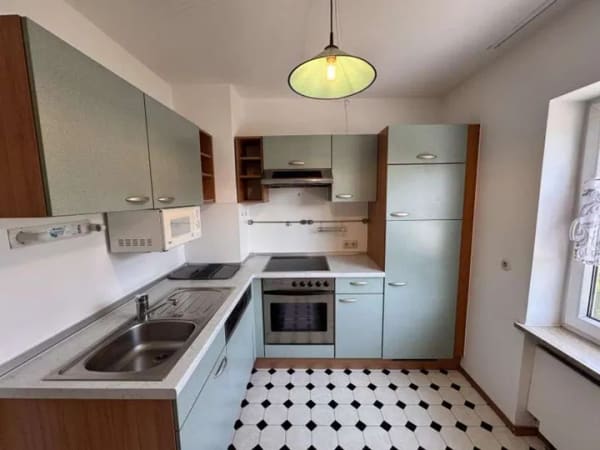 Immobilie in Weilheim in Oberbayern - Helle 2-Zimmer-Wohnung mit Südbalkon und Garage im Westen von Weilheim - Bild 3