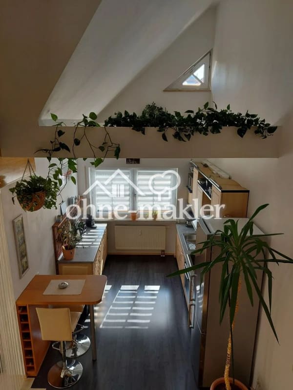 Immobilie in Bindlach - provisionsfreie, lichtdurchflutete Galeriewohnung mit 2 TG-Stellplätzen und Wallbox - Bild 2