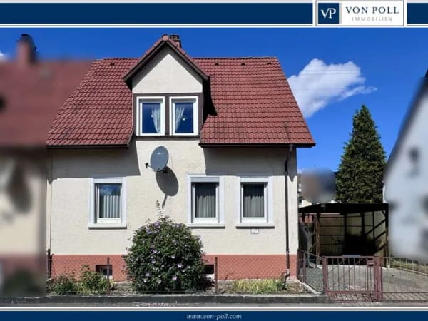 Immobilie in Königsbronn - Doppelhaushälfte mit Garten, Carport und vielseitigem Potenzial - Bild 0