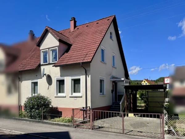 Immobilie in Königsbronn - Doppelhaushälfte mit Garten, Carport und vielseitigem Potenzial - Bild 2