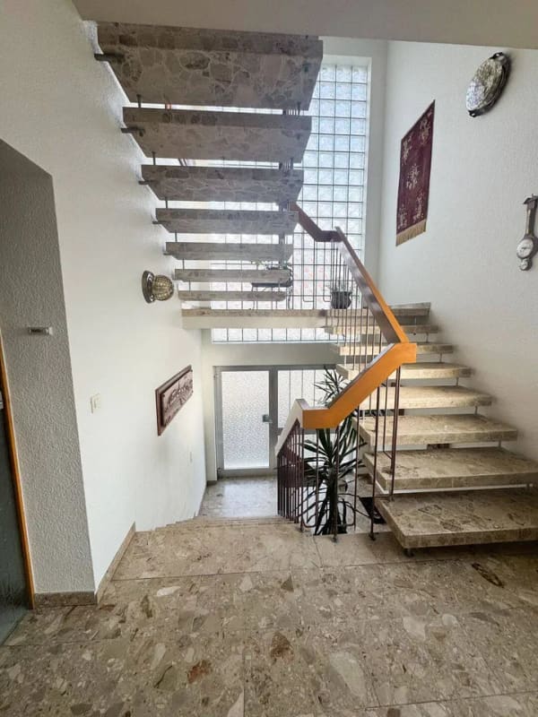 Immobilie in Großrosseln - Großzügiges Zweifamilienhaus mit großem Garten und Garage in ruhiger Lage von Großrosseln- Karlsbrunn - Bild 4