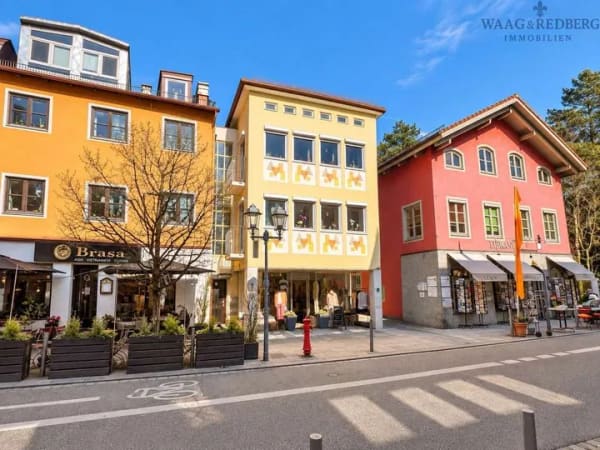 Immobilie in Bad Aibling - Vier Einheiten in der Innenstadt: Solide vermietet + Ausbau - Bild 0