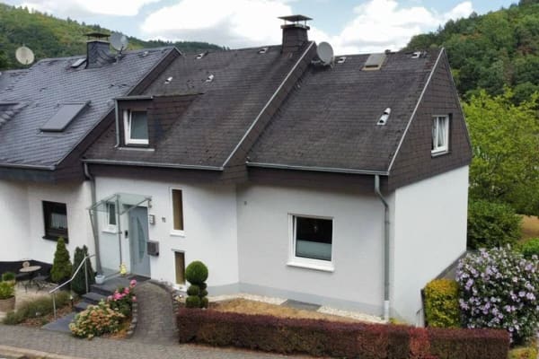 Immobilie in Kordel - Viel Platz, sonniger Garten und gemütlicher Wohnkomfort - Gepflegtes Reihenendhaus in Kordel - Bild 2