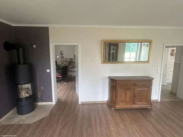Immobilie in Langquaid - Charmantes Einfamilienhaus mit großem Grundstück und Sauna zu verkaufen - Bild 2