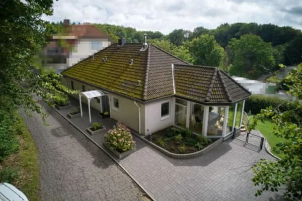 Immobilie in Boostedt - Großzügiges und top-modernisiertes Einfamilienhaus in ruhigster Sackgassenlage von Boostedt - Bild 1