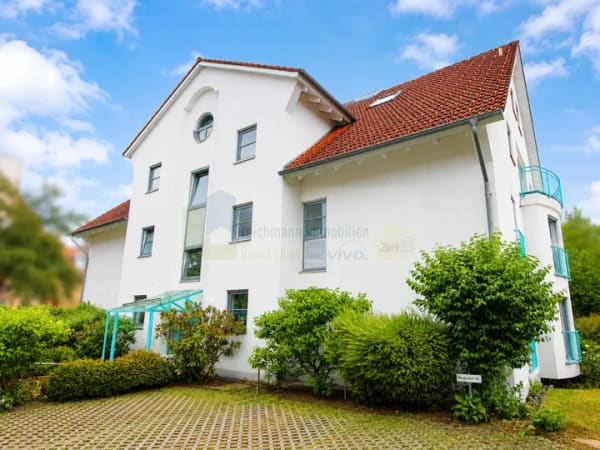 Immobilie in Bad Dürrheim - Großzügige Maisonette-Wohnung mit 159 m², zwei Wohnebenen, drei Balkone u. flexibler Raumaufteilung - renoviert - in Bad Dürrheim - Bild 1