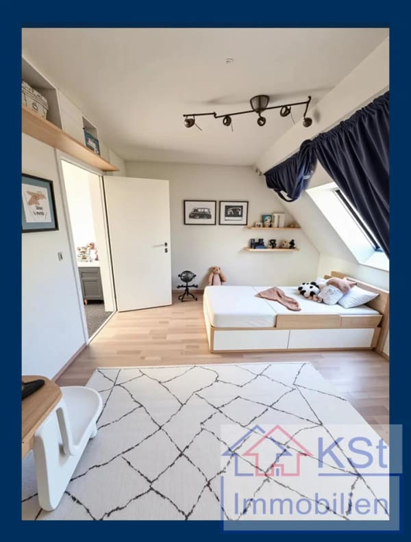 Immobilie in Zwenkau - Sofort frei: Helle 4-Raum-Maisonette mit Balkon. Über den Dächern von Zwenkau einziehen! - Bild 2