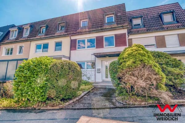 Immobilie in Zorneding - Viel Platz für die Familie – Mittelhaus mit Potenzial in Zorneding - Bild 1
