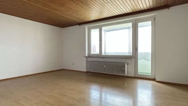 Immobilie in Haar - HAAR  .  ZENTRAL GELEGEN  .  IDEALER GRUNDRISS  .  RENOVIERUNGSBEDÜRFTIG  .  MIETFREI - Bild 1