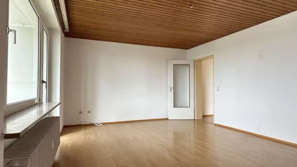 Immobilie in Haar - HAAR  .  ZENTRAL GELEGEN  .  IDEALER GRUNDRISS  .  RENOVIERUNGSBEDÜRFTIG  .  MIETFREI - Bild 2