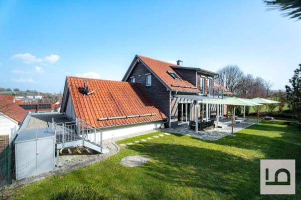Immobilie in Wolnzach - Wunderbares EFH, 265 qm Wfl., Sauna, Büro, Einl.whg., Garagen, Traumgarten, 1337 qm Grund, Wolnzach - Bild 2