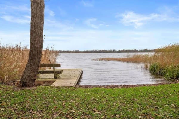 Immobilie in Bornhöved - Seenah wohnen in Bornhöveds Bestlage- Zweifamilienhaus mit Kamin und sonniger Südlage - Bild 2