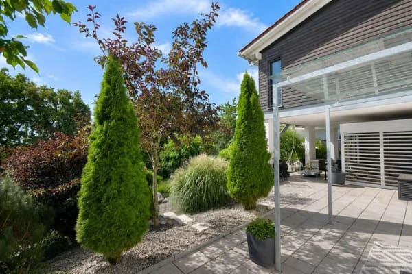 Immobilie in Erkheim - Architektur. Design. Weitblick. – Ein außergewöhnliches Zuhause mit traumhaftem Weitblick. - Bild 0