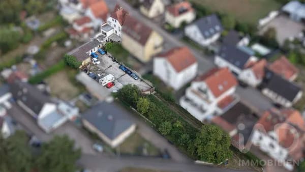 Immobilie in Hettenleidelheim - Sanierungsbedürftiges Einfamilienhaus mit Entwicklungspotenzial auf großzügigem Grundstück - Bild 1