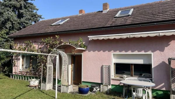 Immobilie in Neustadt in Sachsen - Ihr großzügiges Zuhause mit Gartenhaus - Bild 1
